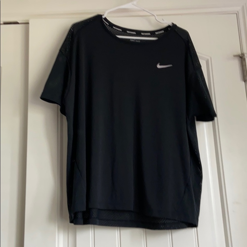 Nike top